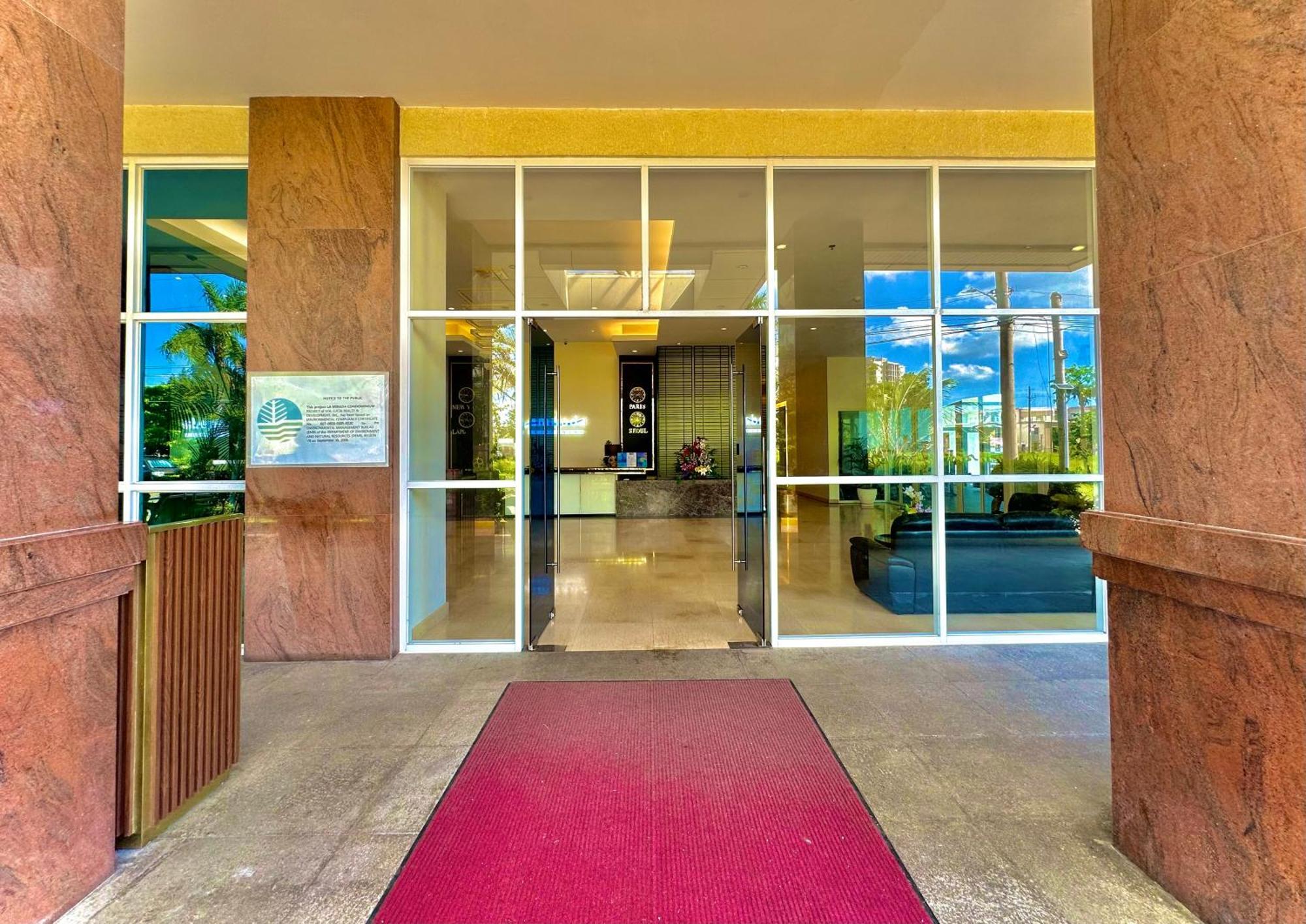 Oceanview Deluxe 1Br Suite La Mirada Lapu-Lapu City Exteriör bild